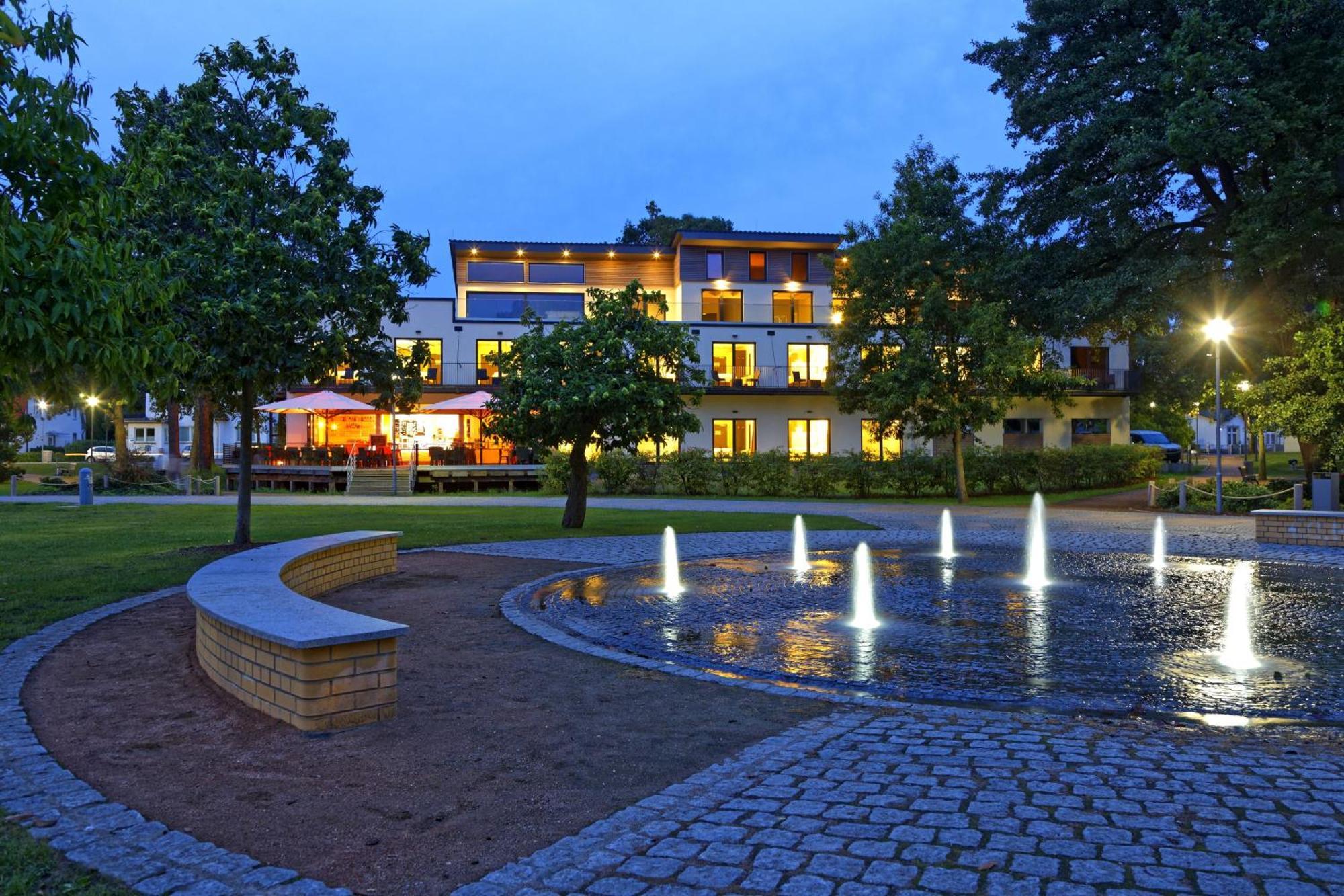 Hotel Am Kurpark Zinnowitz Esterno foto