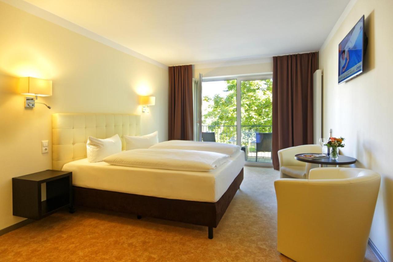 Hotel Am Kurpark Zinnowitz Esterno foto
