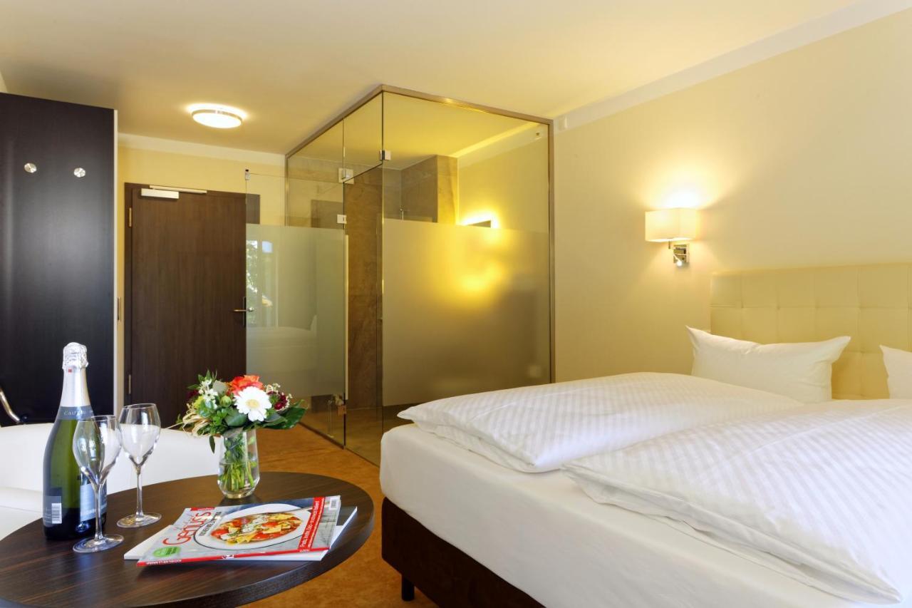 Hotel Am Kurpark Zinnowitz Esterno foto